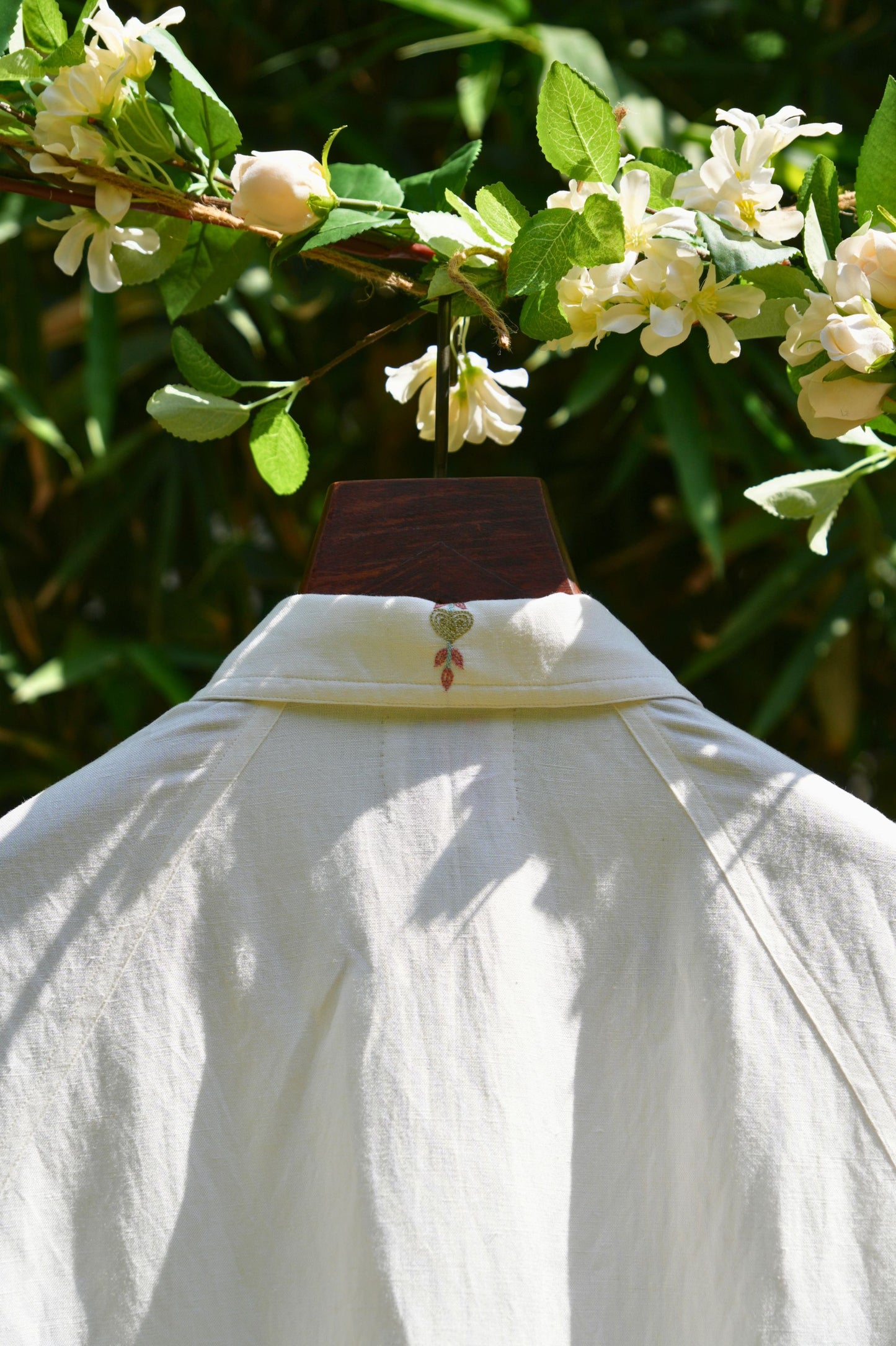 Raglan style ivory linen shirt
