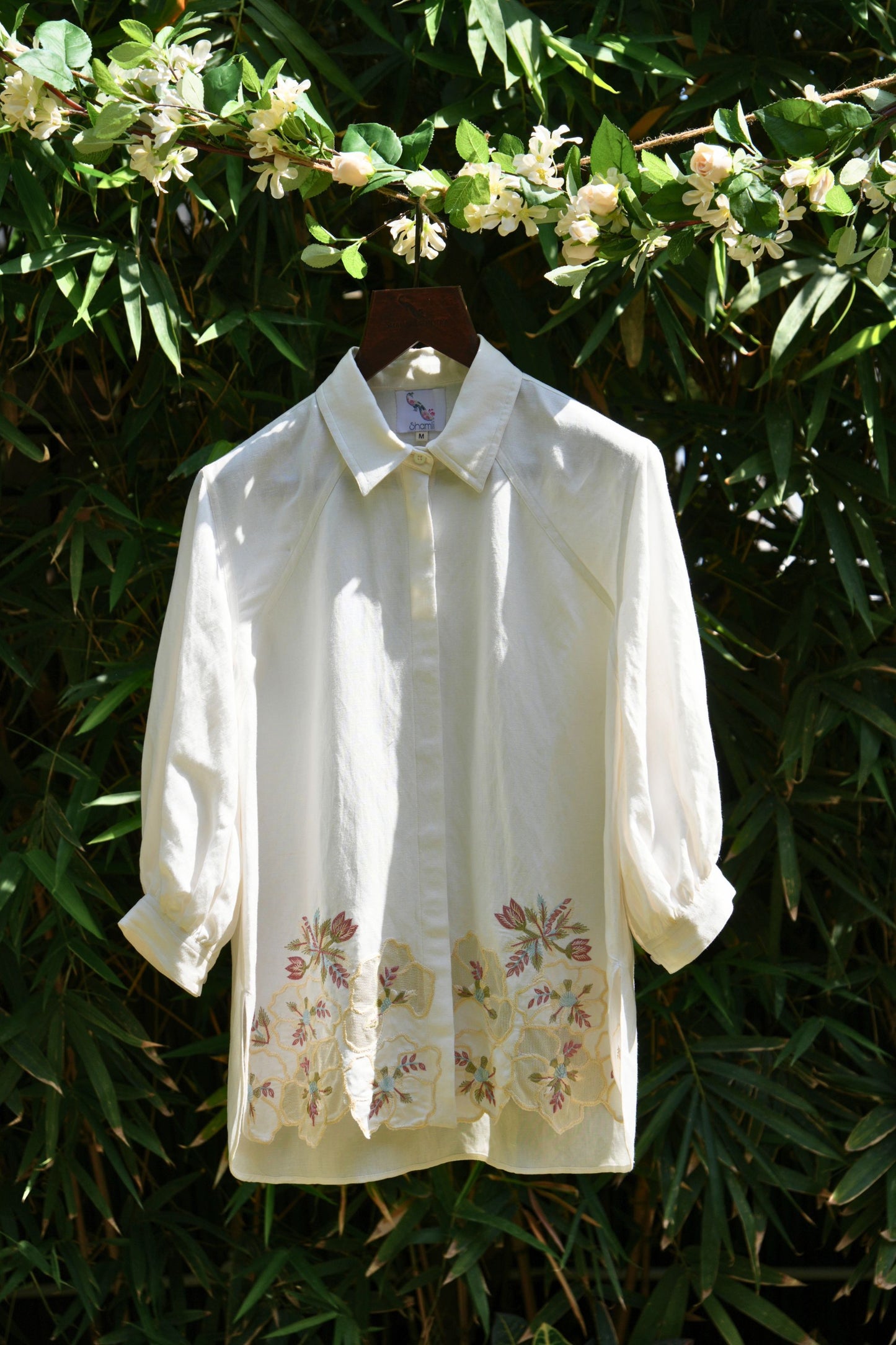 Raglan style ivory linen shirt