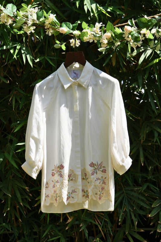 Raglan style ivory linen shirt