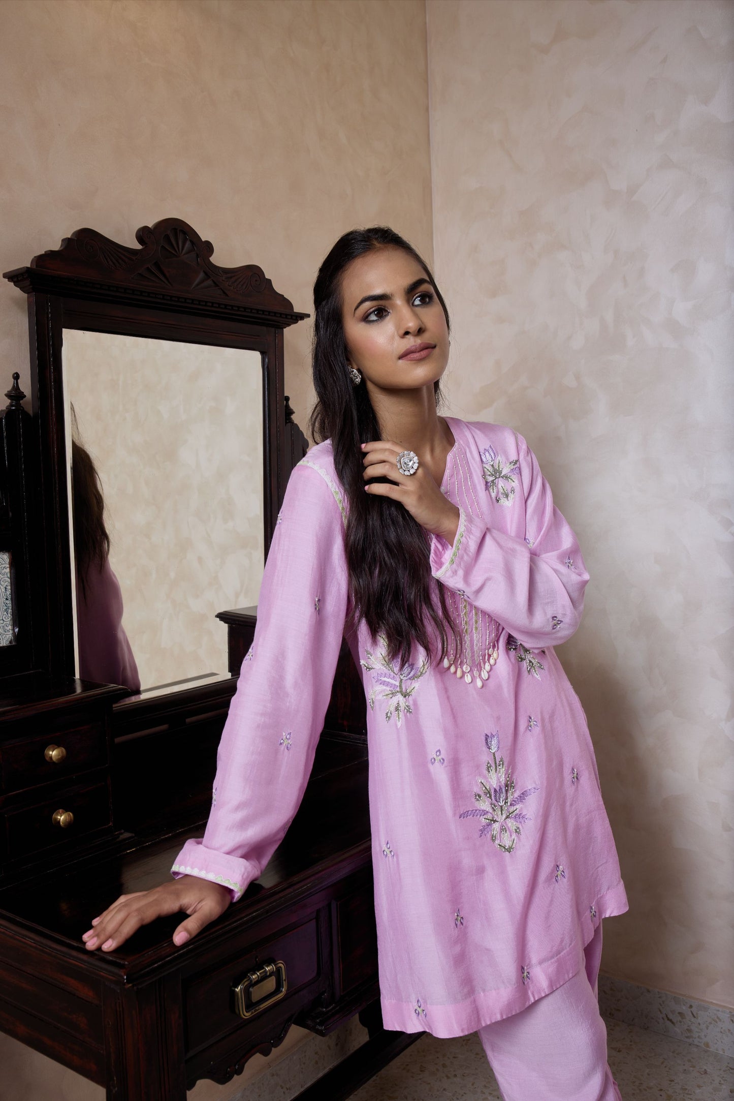 Hand Embroidered taffy pink kurta & pants set