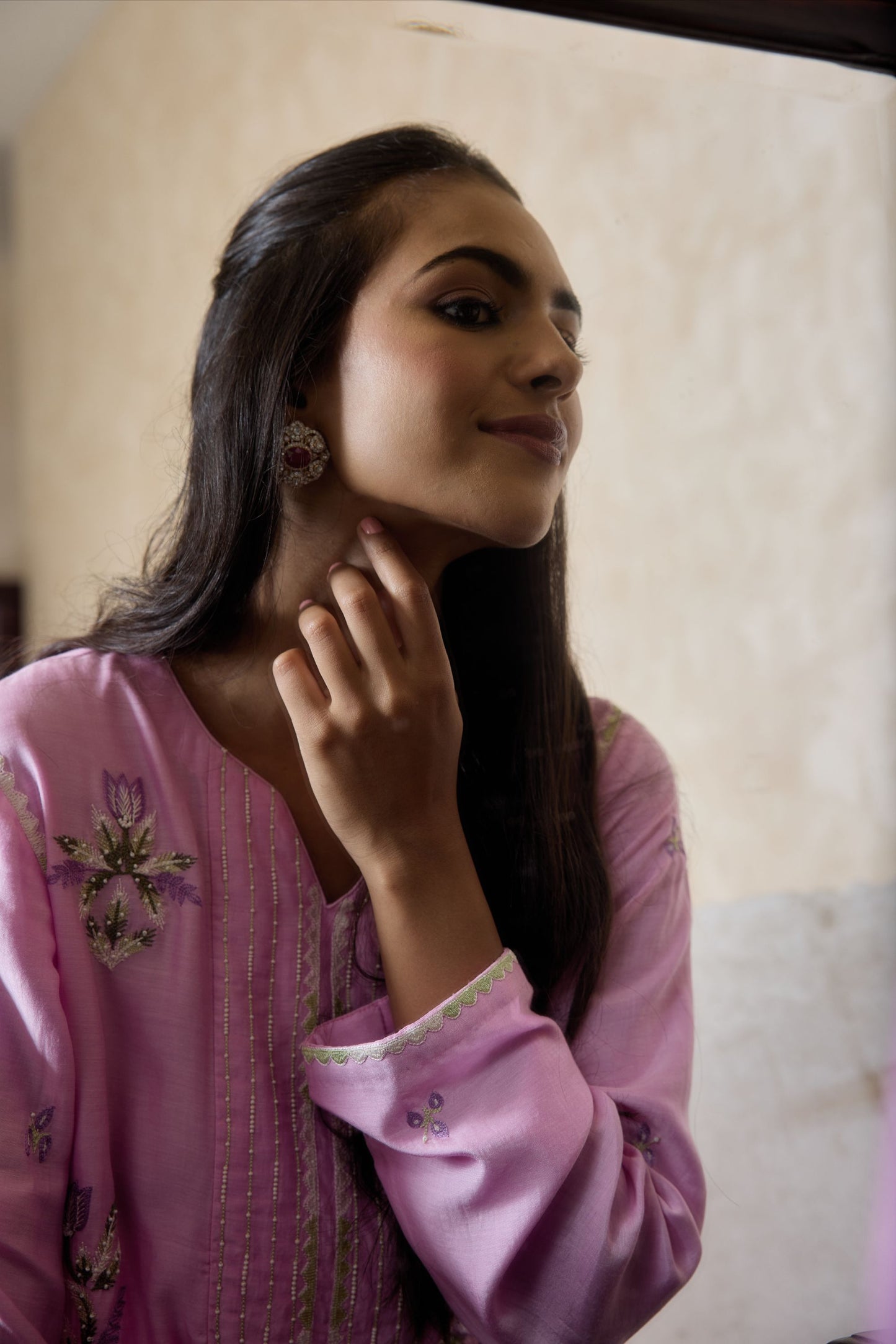 Hand Embroidered taffy pink kurta & pants set