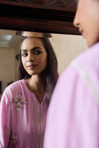 Hand Embroidered taffy pink kurta & pants set