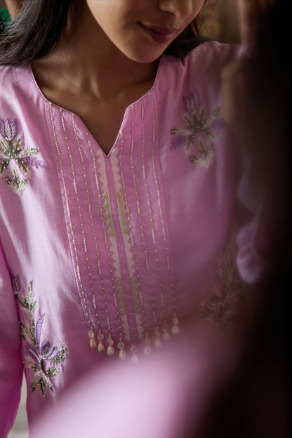 Hand Embroidered taffy pink kurta & pants set