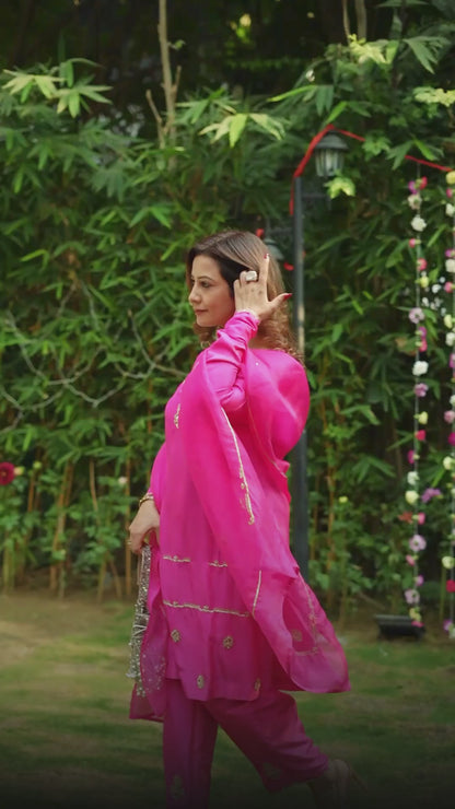 The Eternal Pink Fuchsia Curved Neckline Kurta Set